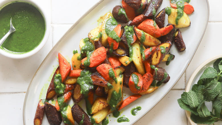 Roasted curry carrots with mint