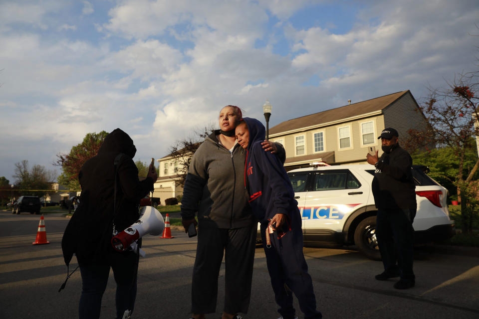 Hazel Bryant is embraced after her niece, 16-year-old Ma'Khia Bryant, was shot and killed in a police shooting on April 20, 2021 in Columbus, Ohio.<span class="copyright">Brooke LaValley/Columbus Dispatch/USA Today/Reuters</span>