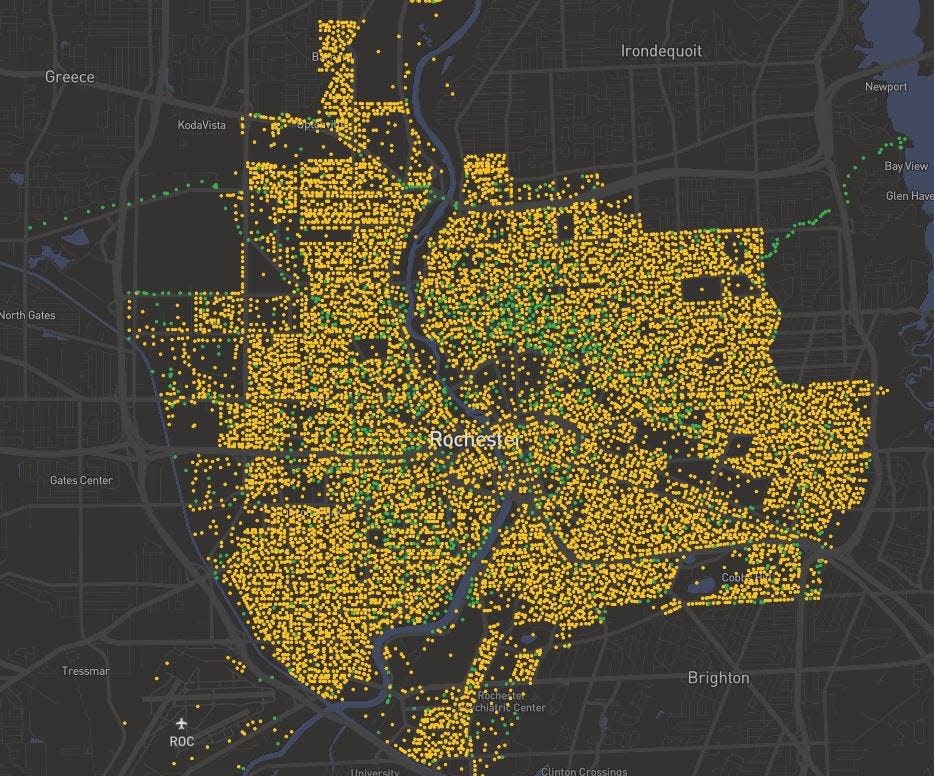 The city of Rochester gives Property Management Code Compliance scores, which are searchable at https://rochester-ny.tolemi.com/.