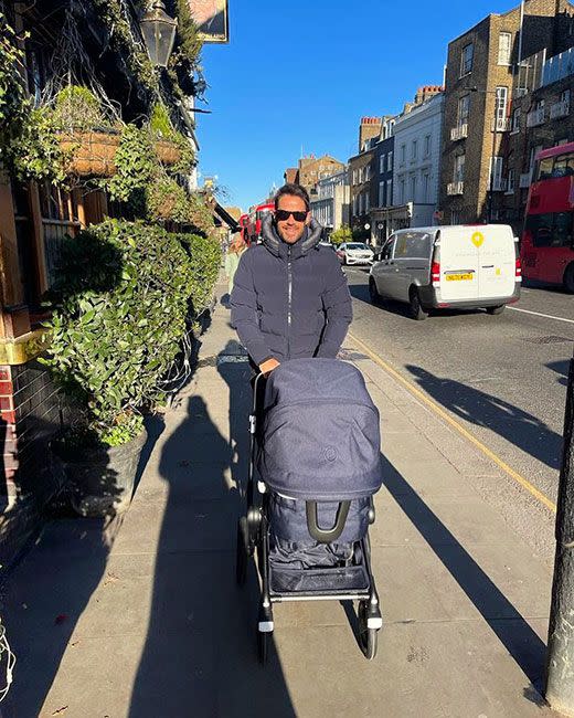 jamie-redknapp-baby-son-walking