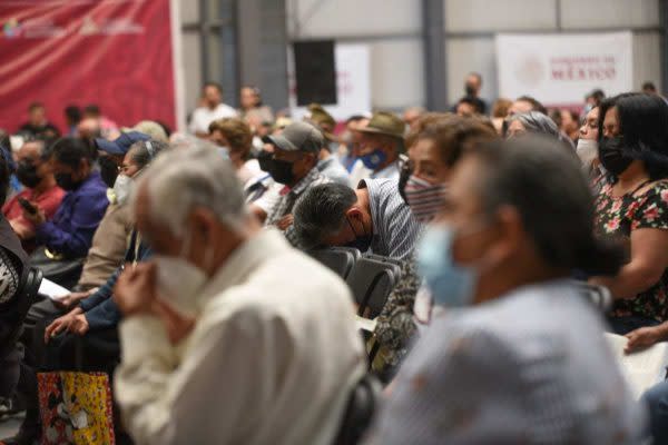 Evento para pago de pensiones a adultos mayores en Xalapa, Veracruz.