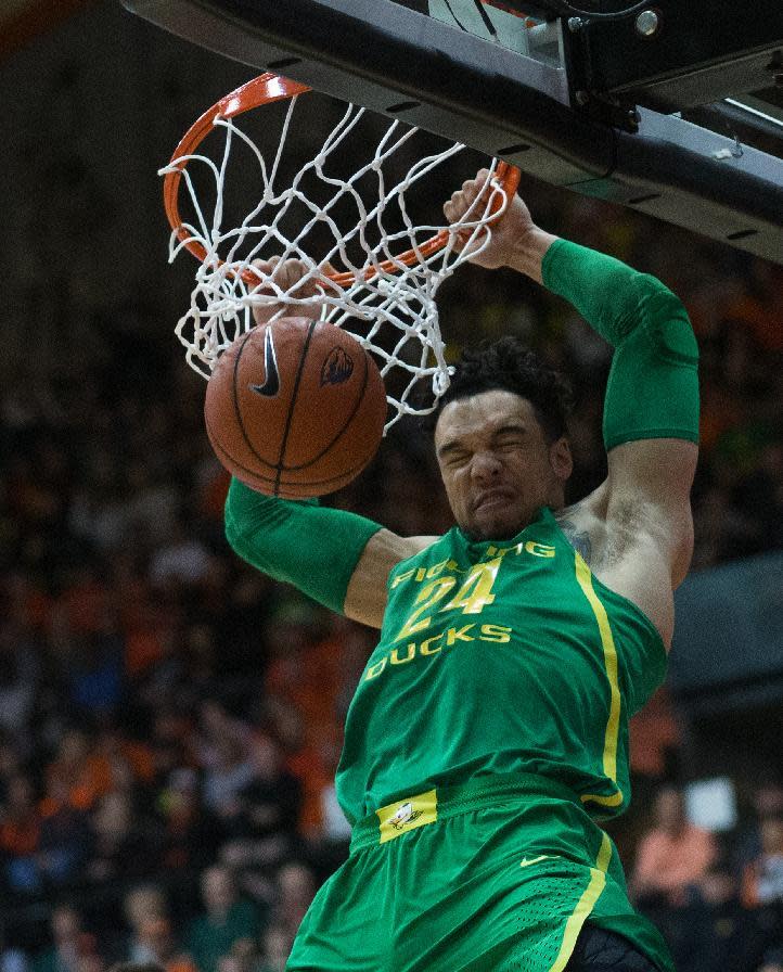 Oregon's Dillon Brooks (24) dunks during the first half of the team's NCAA college basketball game against Oregon State on Saturday, March 4, 2017, in Corvallis, Ore. (AP Photo/Timothy J. Gonzalez)