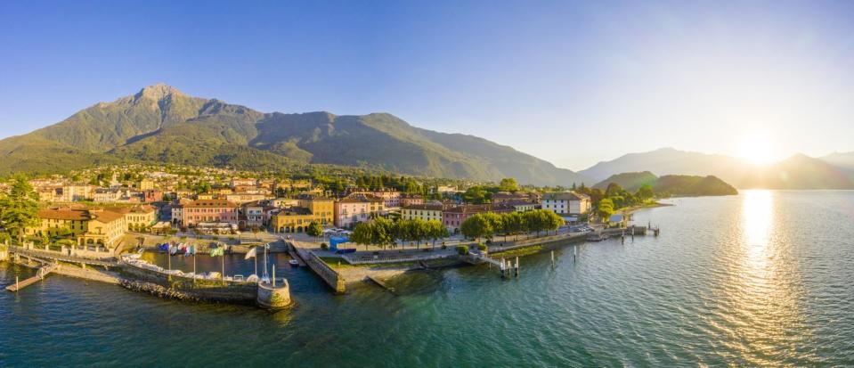 lake como towns