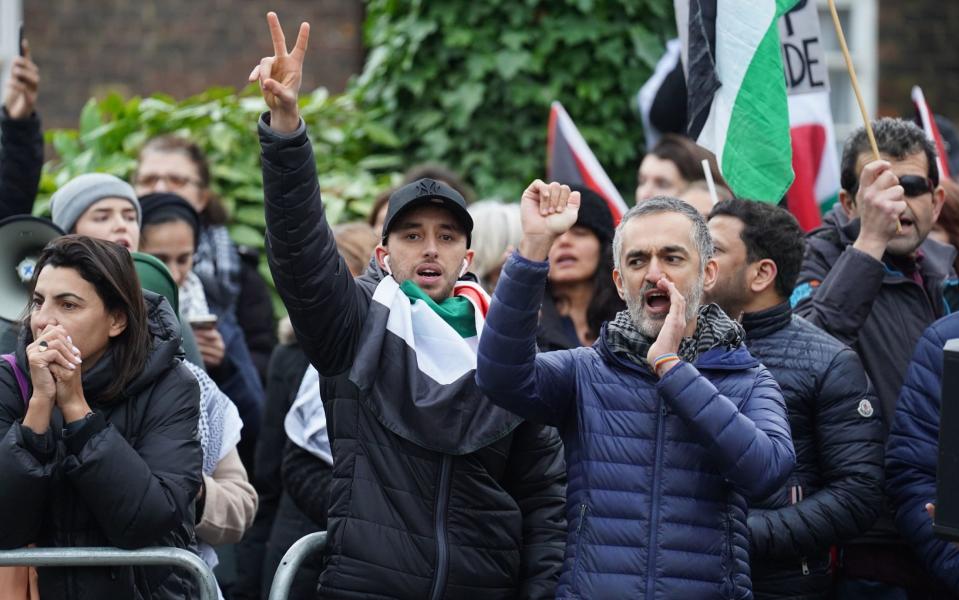 Clamp down on anti-Semitic behaviour, pro-Palestinian march organisers told