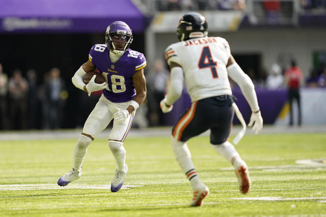 Hot Vikings pose tough Week 6 test for ebbing Dolphins