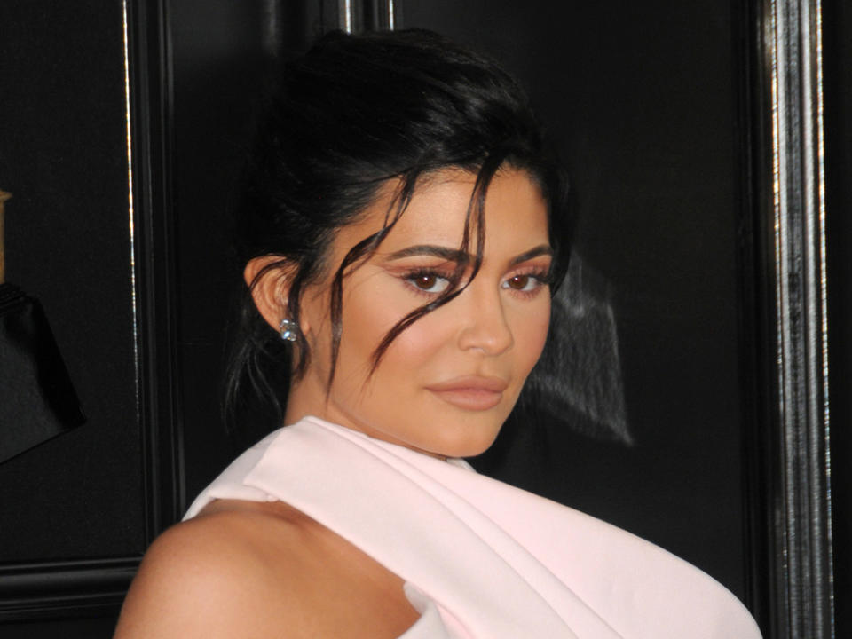 Kylie Jenner stört sich bei Instagram an einem alten Foto von ihr. (Bild: Kathy Hutchins/Shutterstock.com)