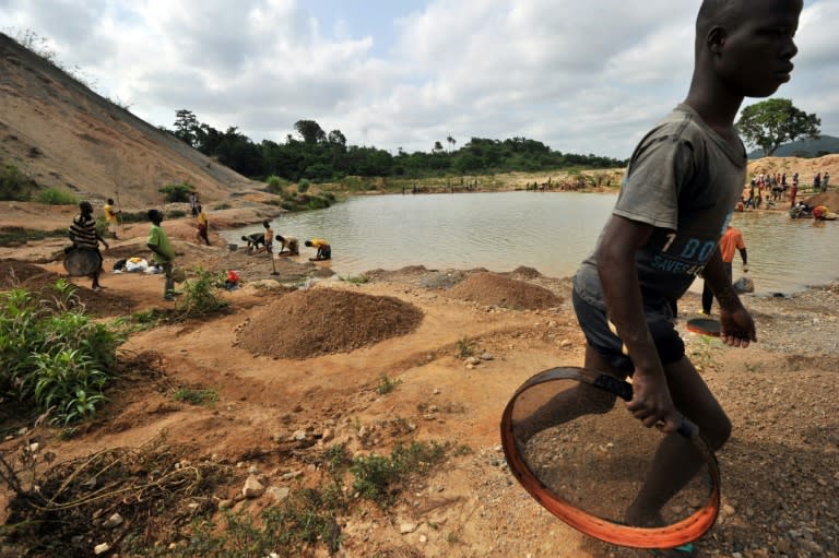 Finds of major diamonds by so-called artisanal miners, the term for workers who use basic tools or their bare hands to sift the earth, is exceedingly rare