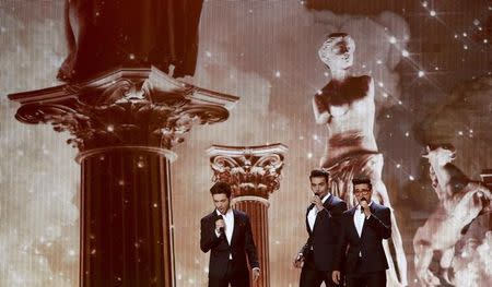 The band Il Volo representing Italy performs the song "Grande Amore" during the first dress rehearsal for the final of the upcoming 60th annual Eurovision Song Contest In Vienna, May 22, 2015. REUTERS/Leonhard Foeger