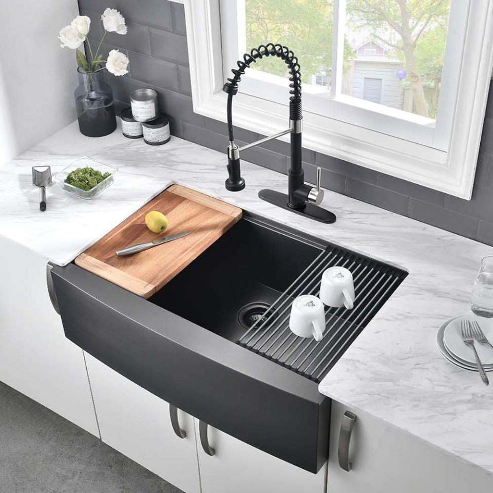 VASOYO 33 Black Farmhouse Sink