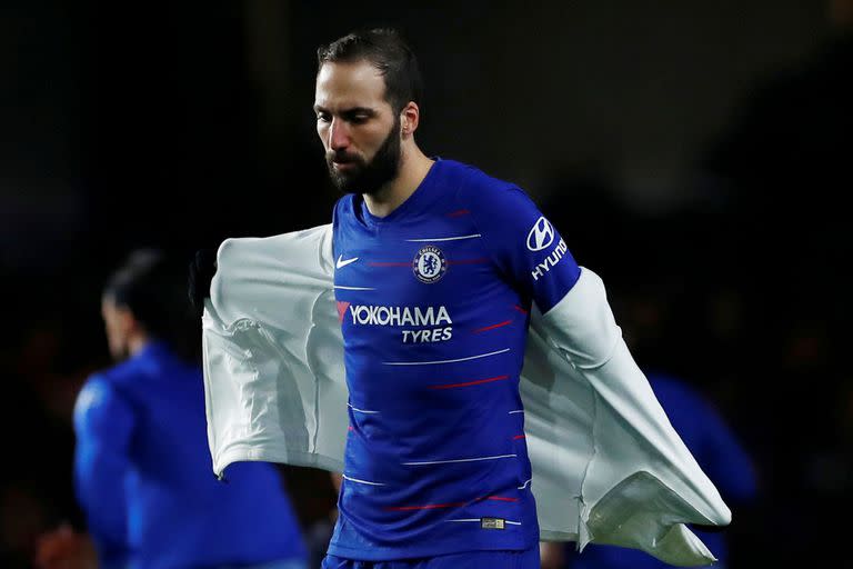 Gonzalo Higuaín debutó en Chelsea y su equipo ganó 3 a 0