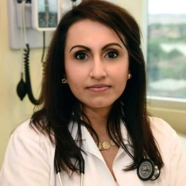 The College of Physicians and Surgeons of Ontario has cautioned Dr. Kulvinder Kaur Gill after complaints about her tweets regarding the coronavirus pandemic. (Kulvinder Kaur Gill/Twitter - image credit)