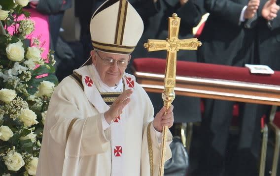 Is the Pope gaining too much weight?