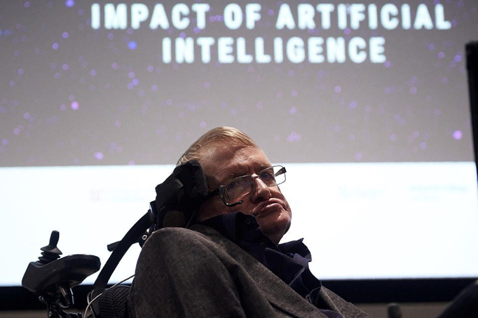 Stephen Hawking durante el lanzamiento del Centro Leverhulme para el Futuro de la Inteligencia (CFI), en la Universidad de Cambridge, el 19 de octubre de 2016.