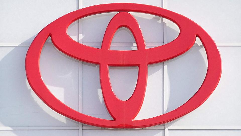 Toyota Forecasts Record Profit For Last Fiscal Year, Due In Part To Robust Hybrid Sales