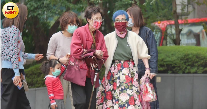 庾澄慶的媽媽今慶祝90大壽，張小燕是賓客之一。（圖／本刊攝影組）