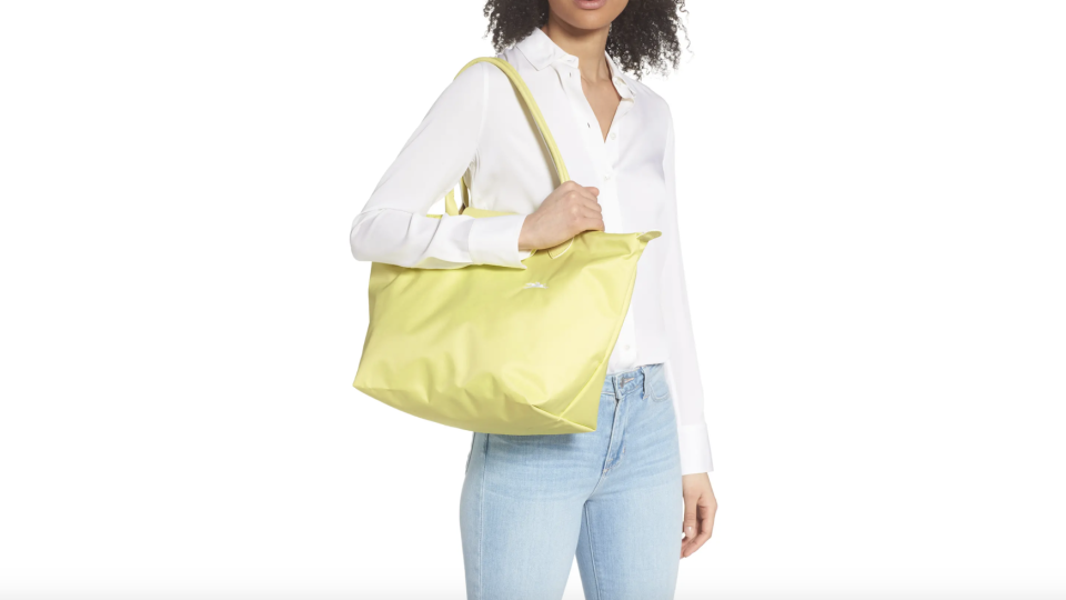 This versatile bag comes in three colors.