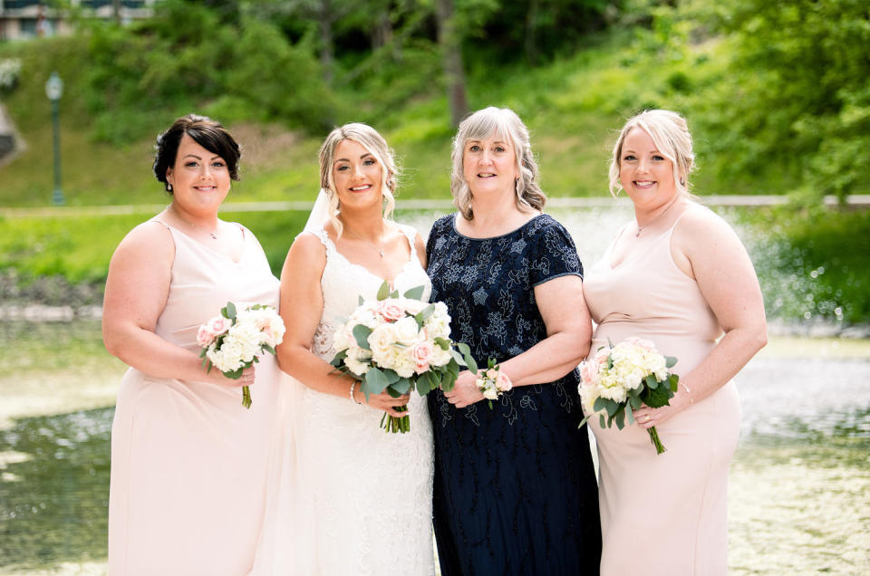 A TikTok video made by sisters to honor their late mom is going viral. (L-R): Katie Riggins, Sara Wollner, Karen Riggins and Megan Dixon (Courtesy Lauren McGarry Photography)