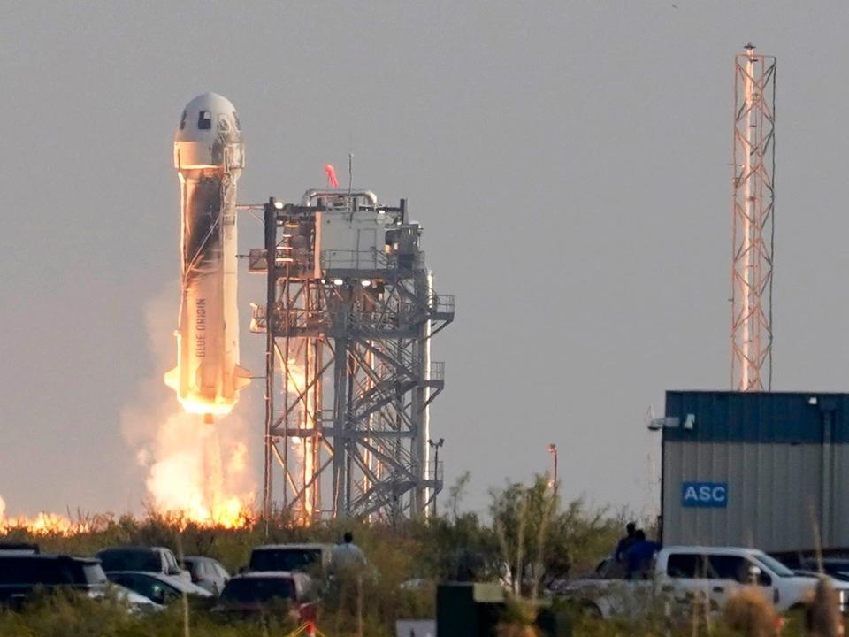 Jeff Bezos space flight on Blue Origin rocket.
