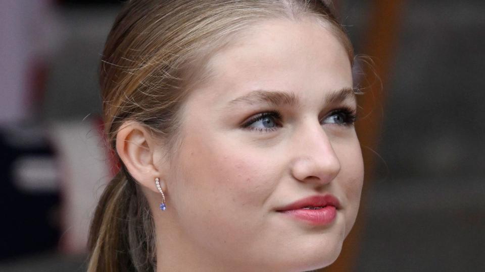 princess leonor smiling in white suit 