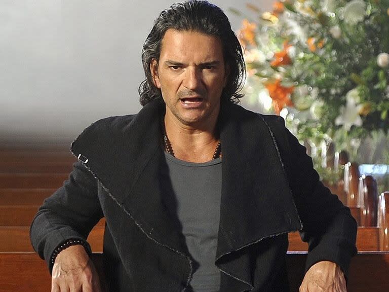 Se cumplen 30 años de la salida de Historias, el disco de Ricardo Arjona que contiene 