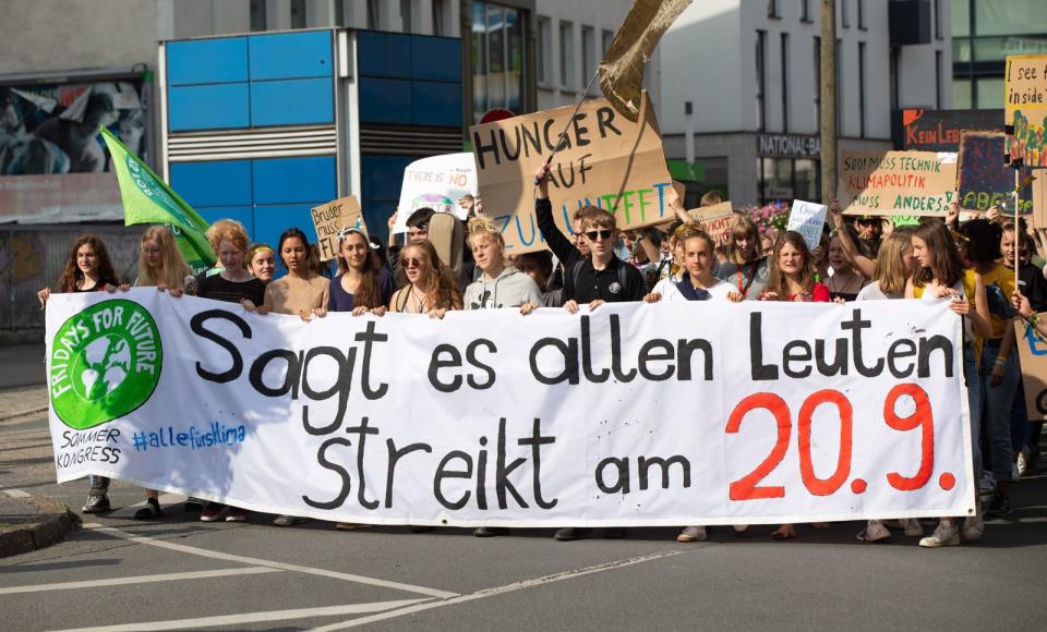 Es ist ein neuer Höhepunkt im Kampf der "Fridays For Future"-Bewegung: Am 20. September sollen nicht nur Schüler, sondern Menschen weltweit streiken, um einen Wandel in der Klimapolitik zu erwirken. Dieser ist sicherlich notwendig, sofort handeln kann aber jeder: Mit diesen einfachen Tipps gestalten Sie Ihr Leben nachhaltiger!