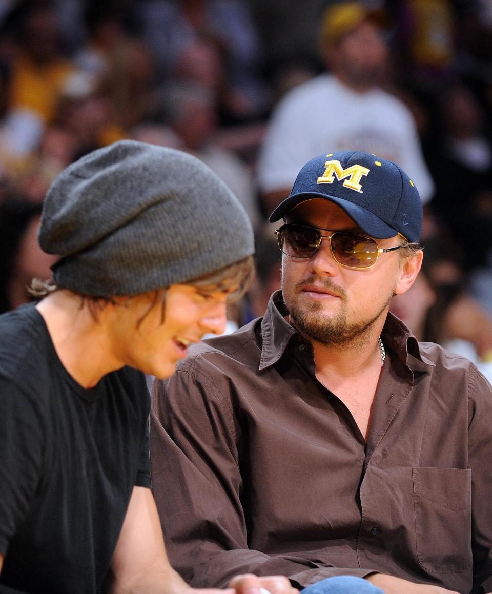 Zac Efron and Leonardo DiCaprio in 2009 (Getty Images)