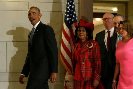 U.S. President Barack Obama (L-R) arrives to meet with congressional Democrats, including Representative Frederica Wilson (D-FL), Representative Joe Crowley (D-NY), Senate Minority Leader Chuck Schumer (D-NY) and House Minority Leader Nancy Pelosi (D-CA), at the U.S. Capitol in Washington, U.S. January 4, 2017. REUTERS/Jonathan Ernst