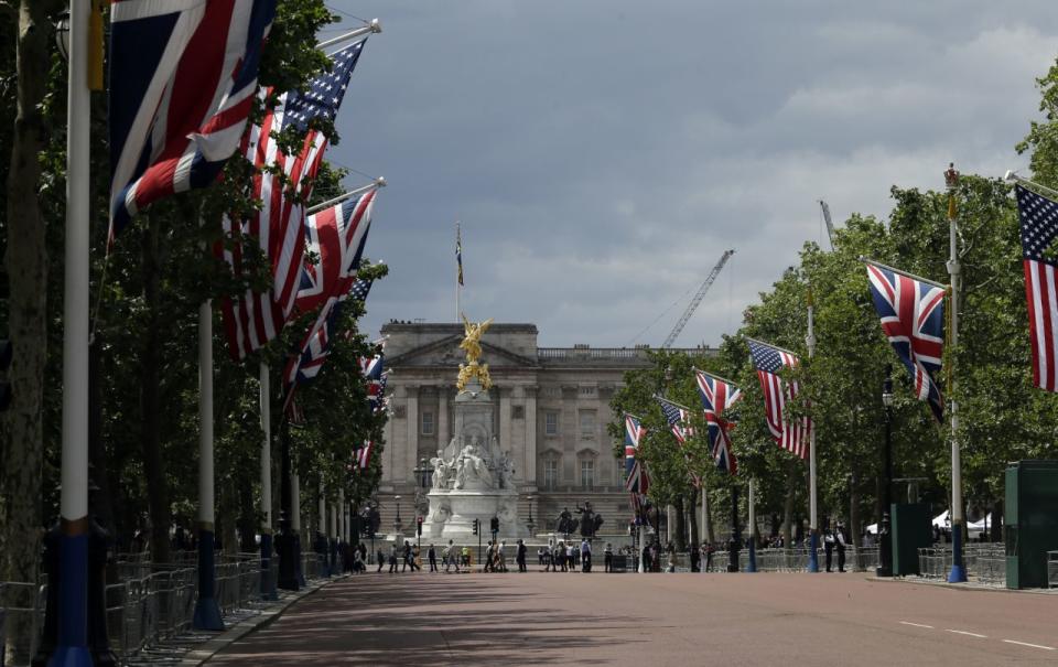 Otro anuncio publicado en Linkedin mostró que la reina también está buscando a un “proyectista” para supervisar la renovación del Palacio de Buckingham. (AP)