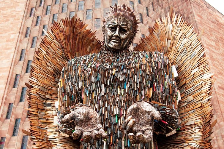 A sculpture made of 100,000 confiscated knives.