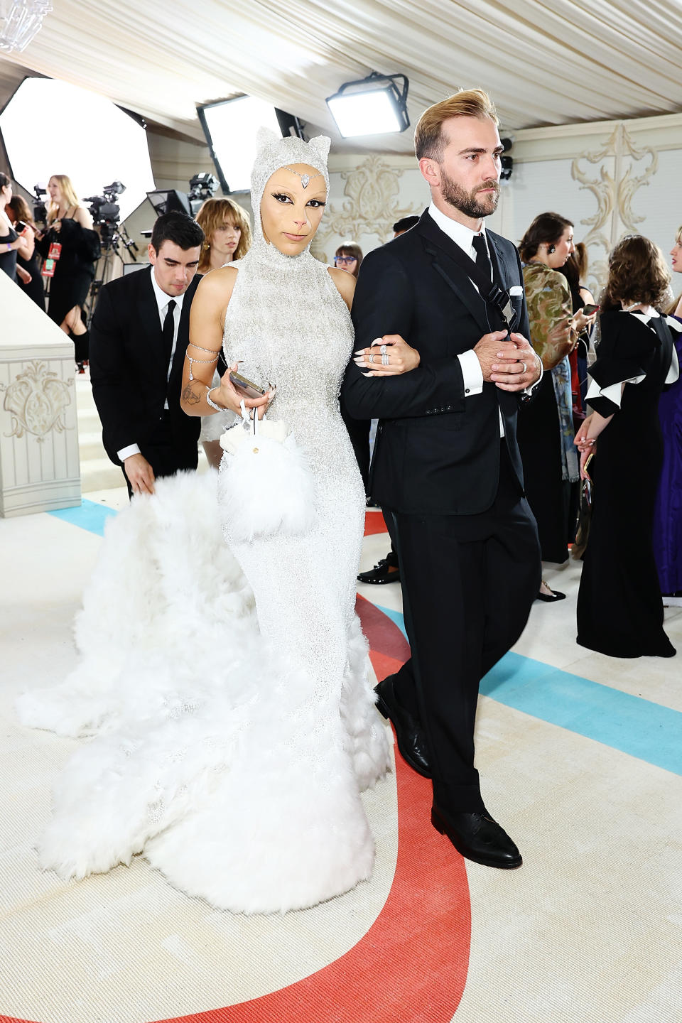 NEW YORK, NEW YORK - MAY 01: Doja Cat (L) attends the The 2023 Met Gala Celebrating "Karl Lagerfeld: A Line Of Beauty" at The Metropolitan Museum of Art on May 01, 2023 in New York City. (Photo by Arturo Holmes/MG23/Getty Images for The Met Museum/Vogue)