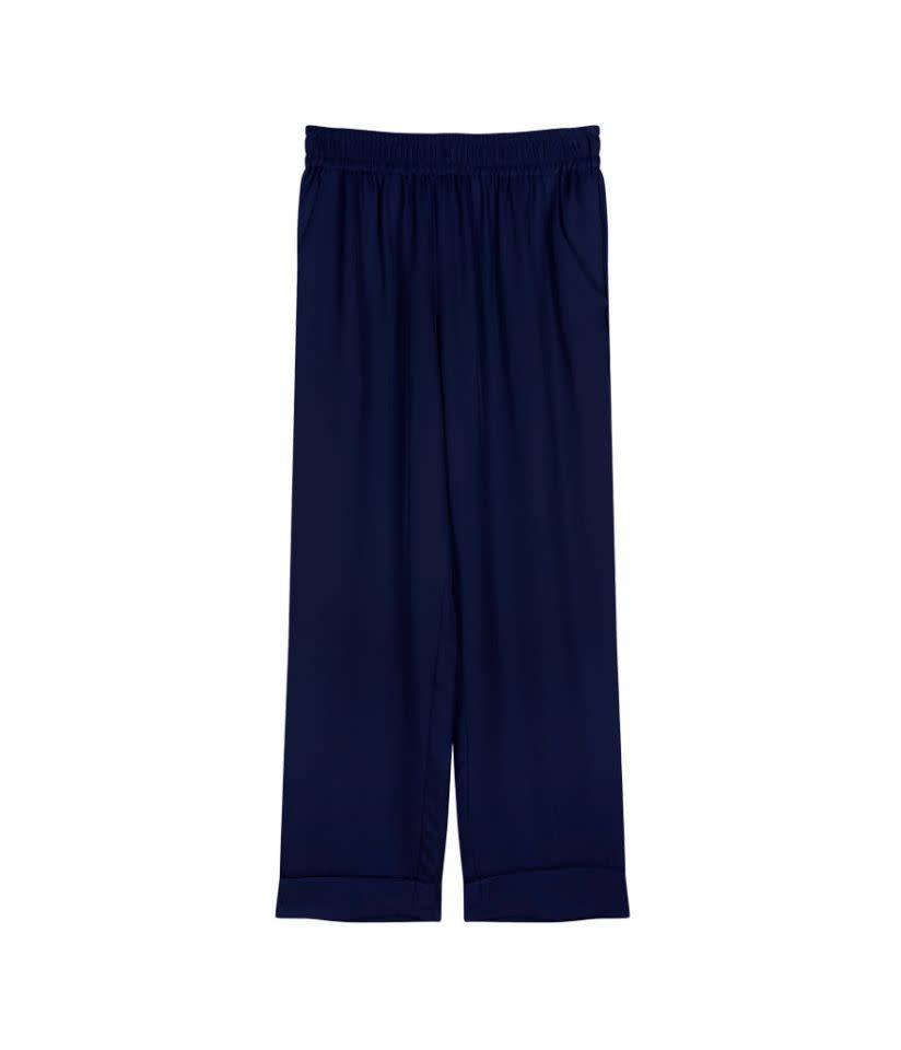 <p>Pantalon droit en soie Grana, 99$, grana.com </p>