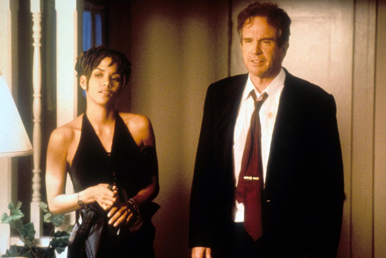 Warren Beatty and Halle Berry in a scene from the film 'Bulworth', 1998.