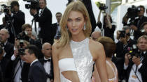 Wildfang in Silber und Weiß: Karlie Kloss