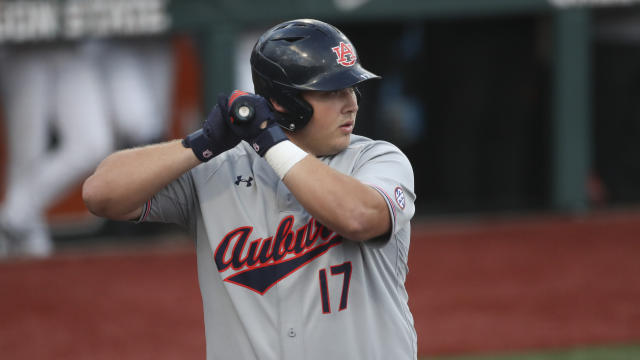 Auburn baseball upsets Oregon State to reach College World Series 2022