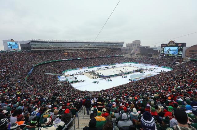 2016 Stadium Series at TCF Bank Stadium - Wild vs Blackhawks - 8x10 Color  Photo