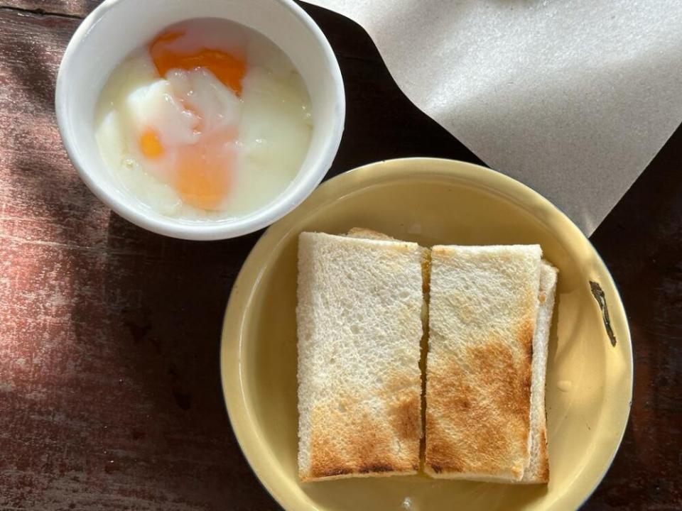 321 Cafe - Soft boiled egg and butter kaya toast