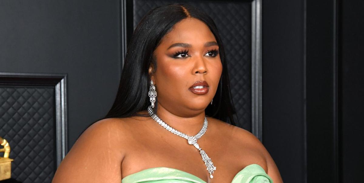 Lizzo Bares It All In Unedited Nude Selfies With Powerful Message