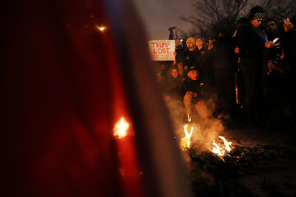 Anti-Trump inauguration protests break out in U.S.