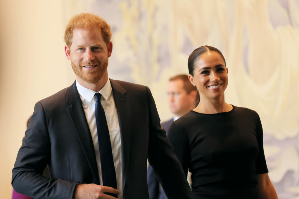 NEW YORK, NEW YORK - JULY 18:  Prince Harry, Duke of Sussex and Meghan, Duchess of Sussex arrive at the United Nations Headquarters on July 18, 2022 in New York City. Prince Harry, Duke of Sussex is the keynote speaker during the United Nations General assembly to mark the observance of Nelson Mandela International Day where the 2020 U.N. Nelson Mandela Prize will be awarded to Mrs. Marianna Vardinogiannis of Greece and Dr. Morissanda Kouyaté of Guinea.  (Photo by Michael M. Santiago/Getty Images)