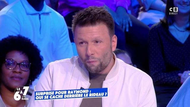 Raymond Aabou En Panique Le Chroniqueur De Tpmp D Stabilis Par La Visite Surprise De Deux