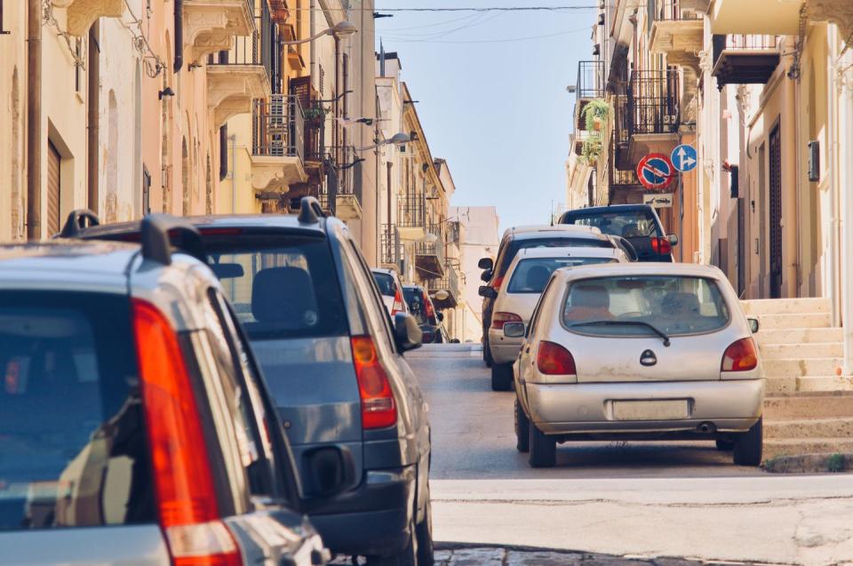 wild parking in italian streets