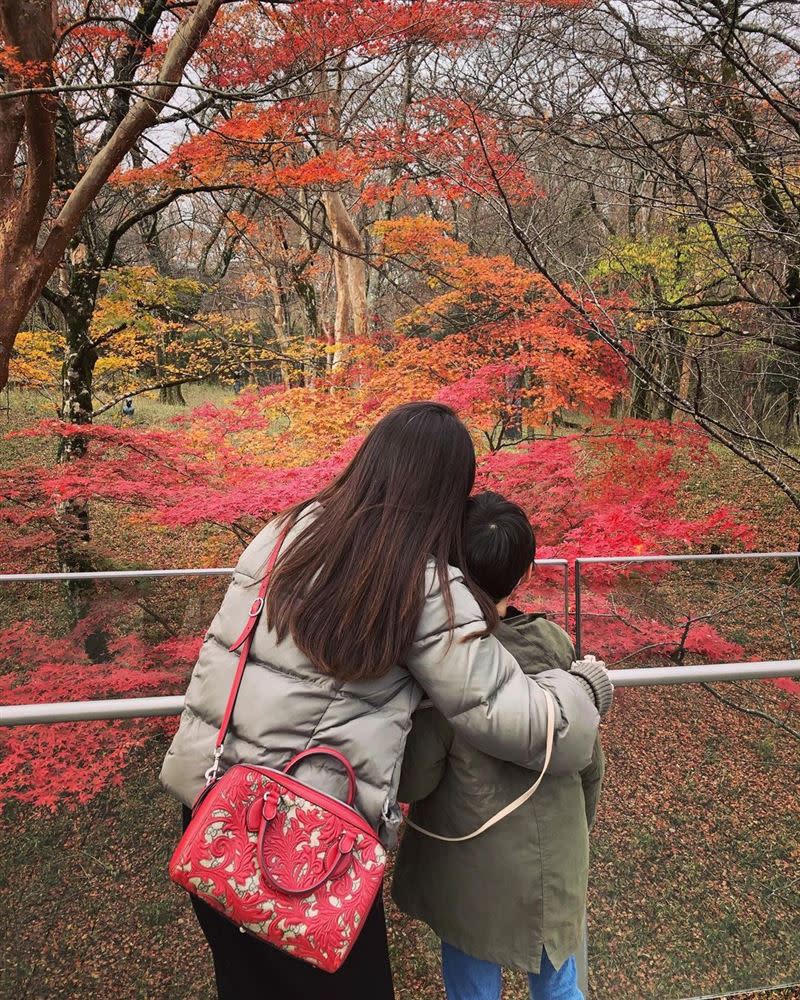 日籍女星佐藤麻衣經常在社群分享與兒子的日常。（圖／翻攝自麻衣IG）