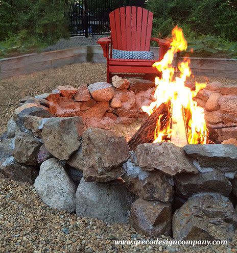 14) DIY Rustic Fire Pit