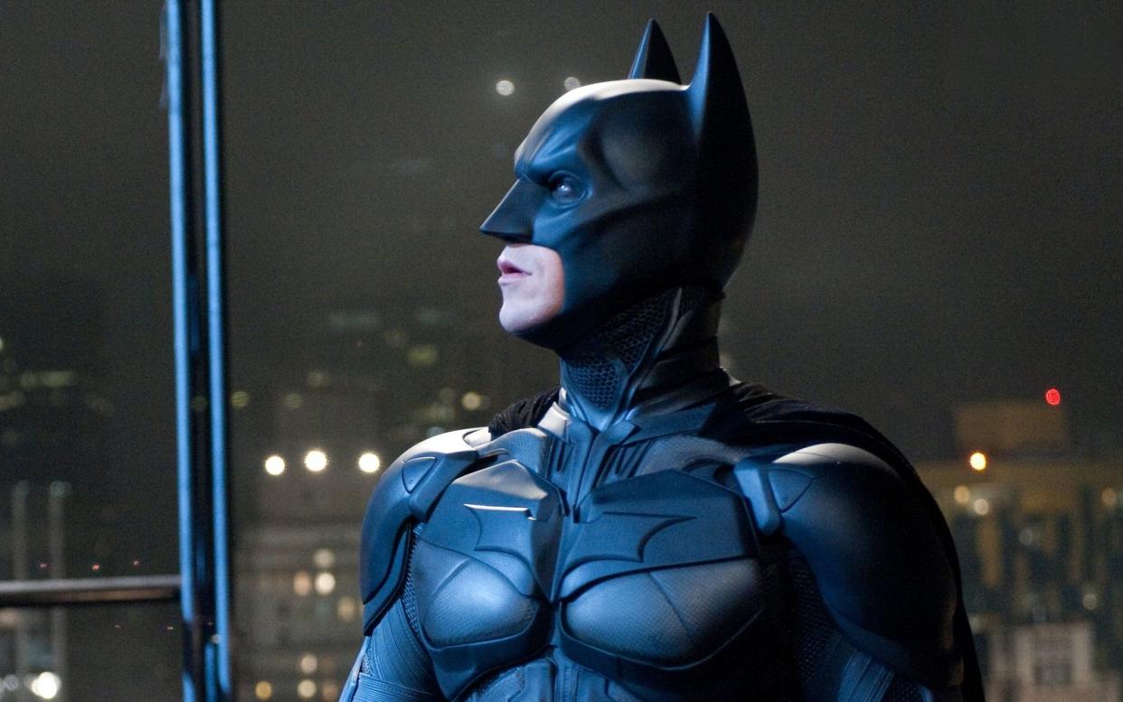 Bruce Wayne (Christian Bale) kämpft sich in "The Dark Knight Rises" zurück aus seiner Lethargie, um Gotham City erneut vor dem Bösen zu retten. Kann es ihm gelingen? (Bild: Warner Bros.)