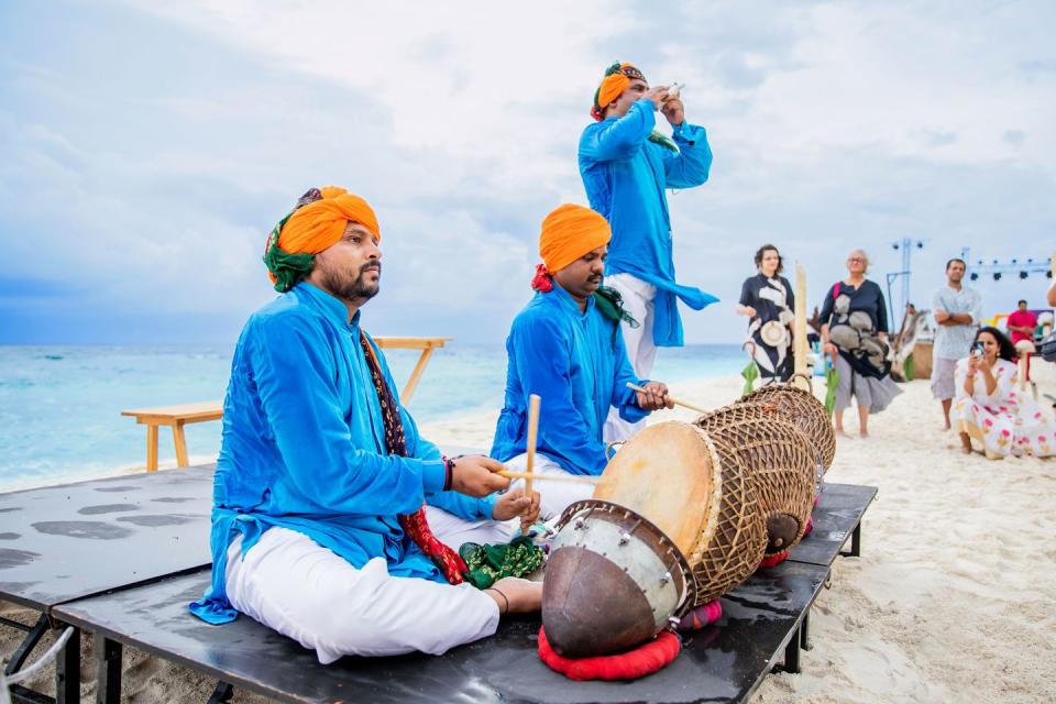 musicians at the 2022 jlf soneva fushi