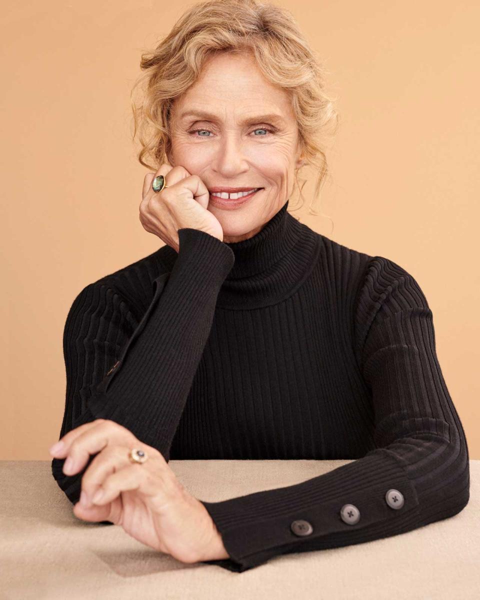 <p><strong>Model:</strong> Lauren Hutton <br><strong>Photographer:</strong> Alexandra Nataf<br>(Photo: Courtesy of Anthropologie) </p>