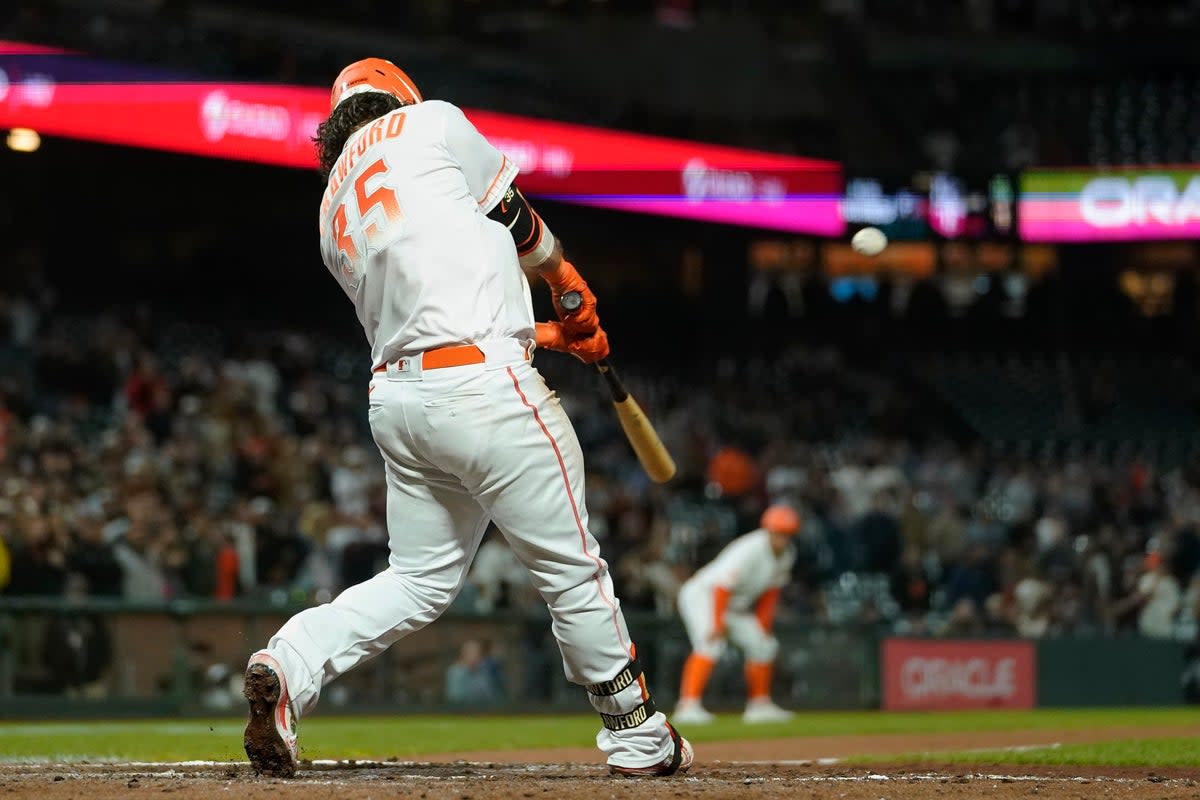 DIAMONDBACKS-GIGANTES (AP)