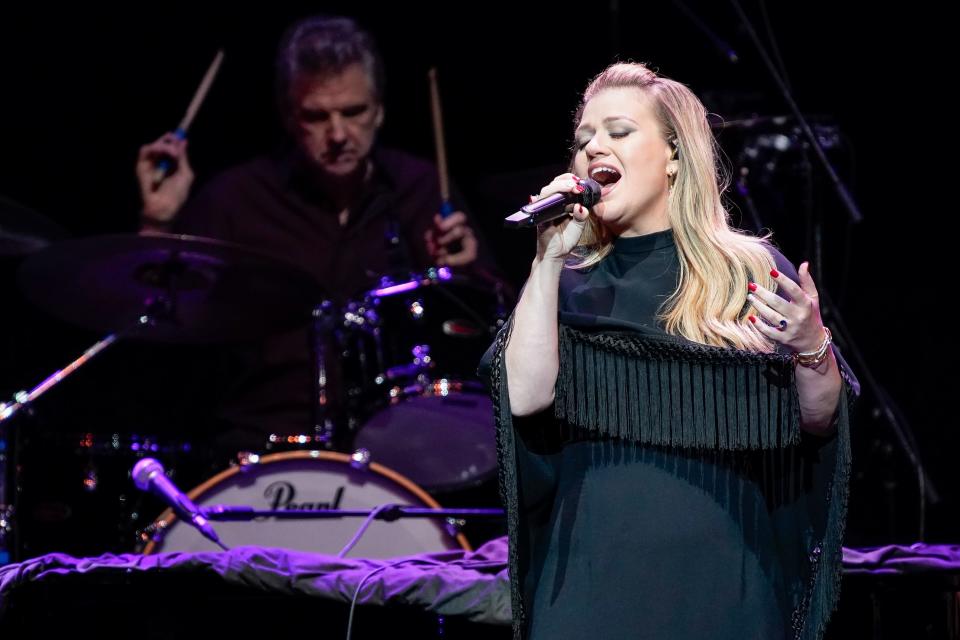 Kelly Clarkson performs during the Tribute to Ronnie Milsap concert at Bridgestone Arena in Nashville, Tenn., Tuesday, Oct. 3, 2023.