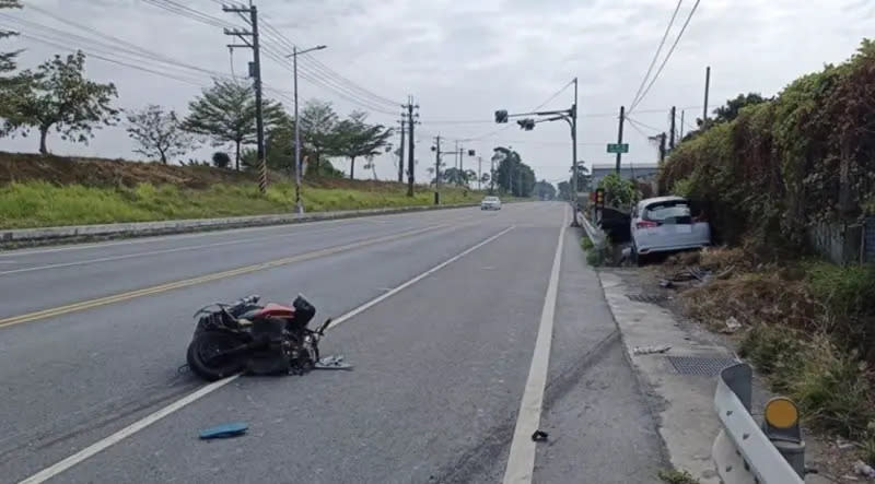 ▲高雄市大寮區河堤路驚傳死亡車禍。（圖／翻攝畫面）