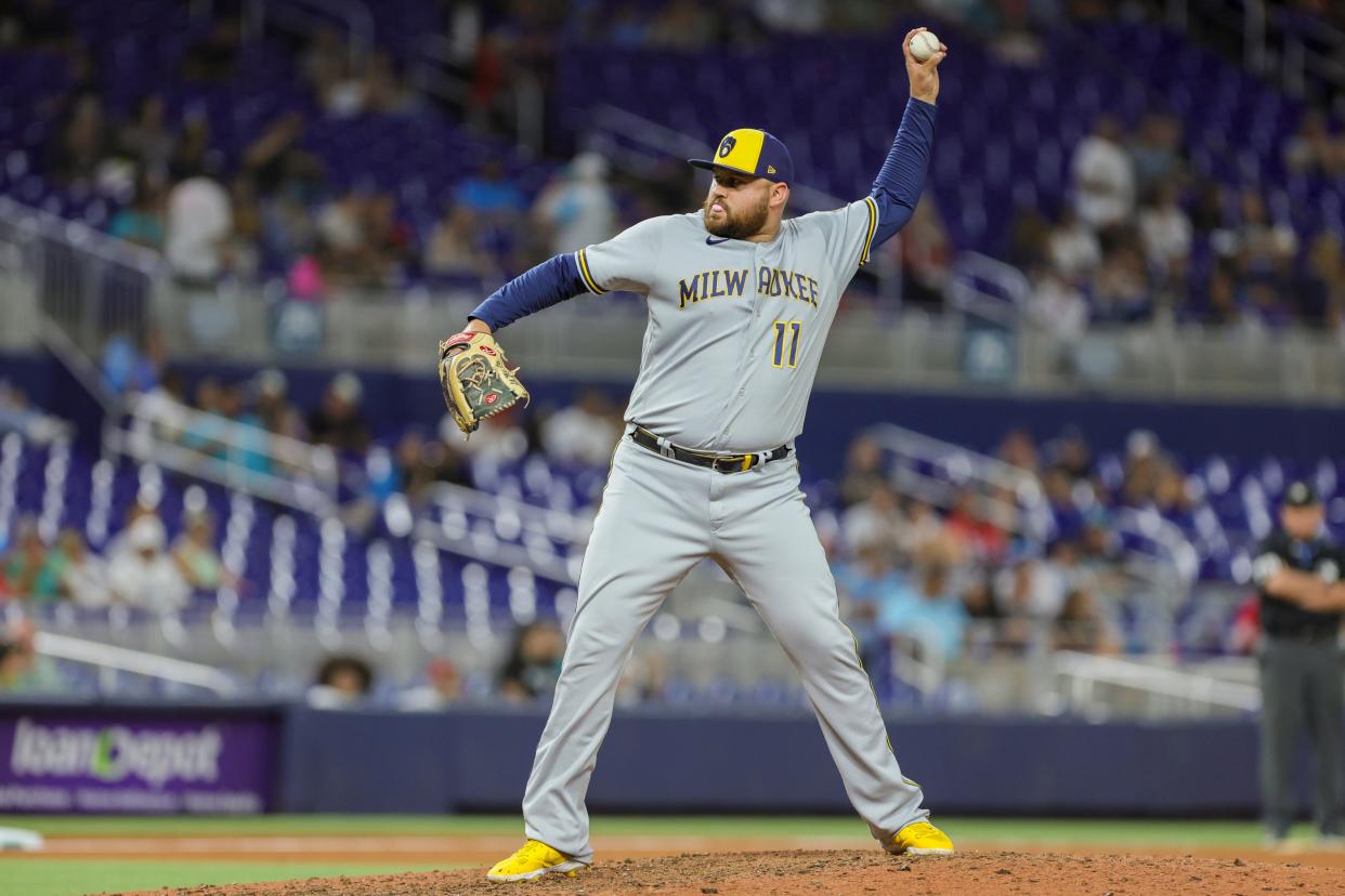 Brewers first baseman Rowdy Tellez pitches against the Marlins during the ninth inning at loanDepot Park in the ninth inning Sept. 22.